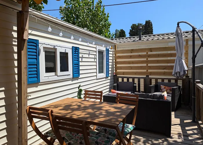 Mobilhome Avec Piscine- Plage A 10 Minutes